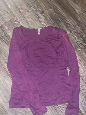 BCBGeneration Plum Long Sleeve Scoop Neck Tee